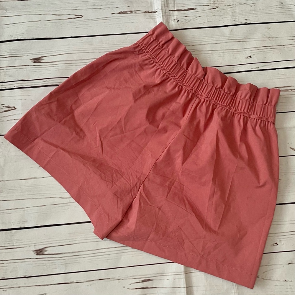 Express rose / mauve pull on shorts